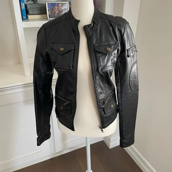Collarless faux leather Moto jacket, size small - Picture 2 of 3
